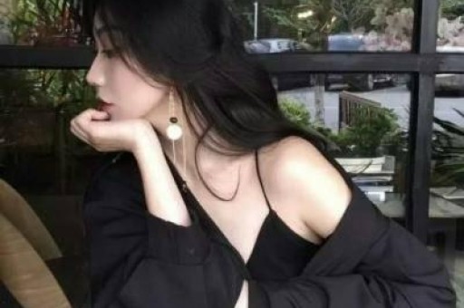 难怪王思聪不认孩子黄一鸣被曝出月子就找男人快乐照曝光