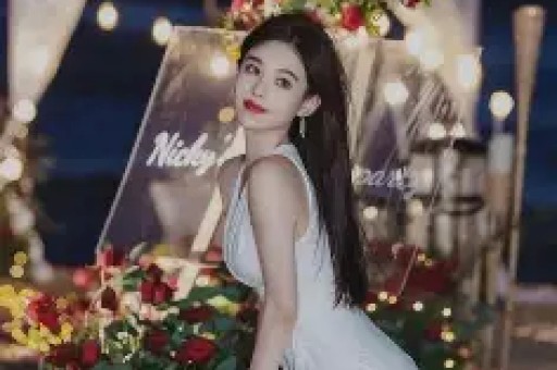 网红黄一鸣人设崩塌：抢闺蜜男友、骗财、不顾女儿高烧真相震惊全网