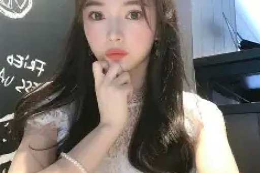 百万网红一条广告提成 500 元掀桌子不干了！