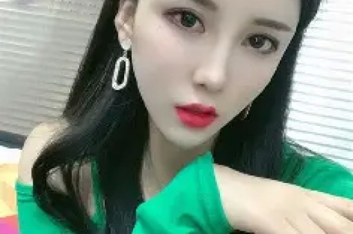 290万粉丝网红林思琪被曝晒出千万假捐款凭证1047万里仅47万是自己的钱千万来自两名粉丝
