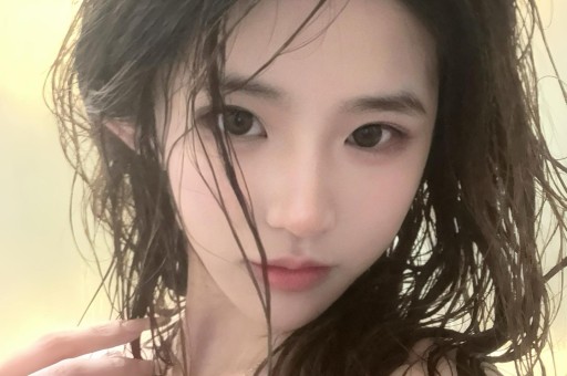 盘点2025年爆火的10位美女网红你认识几个？